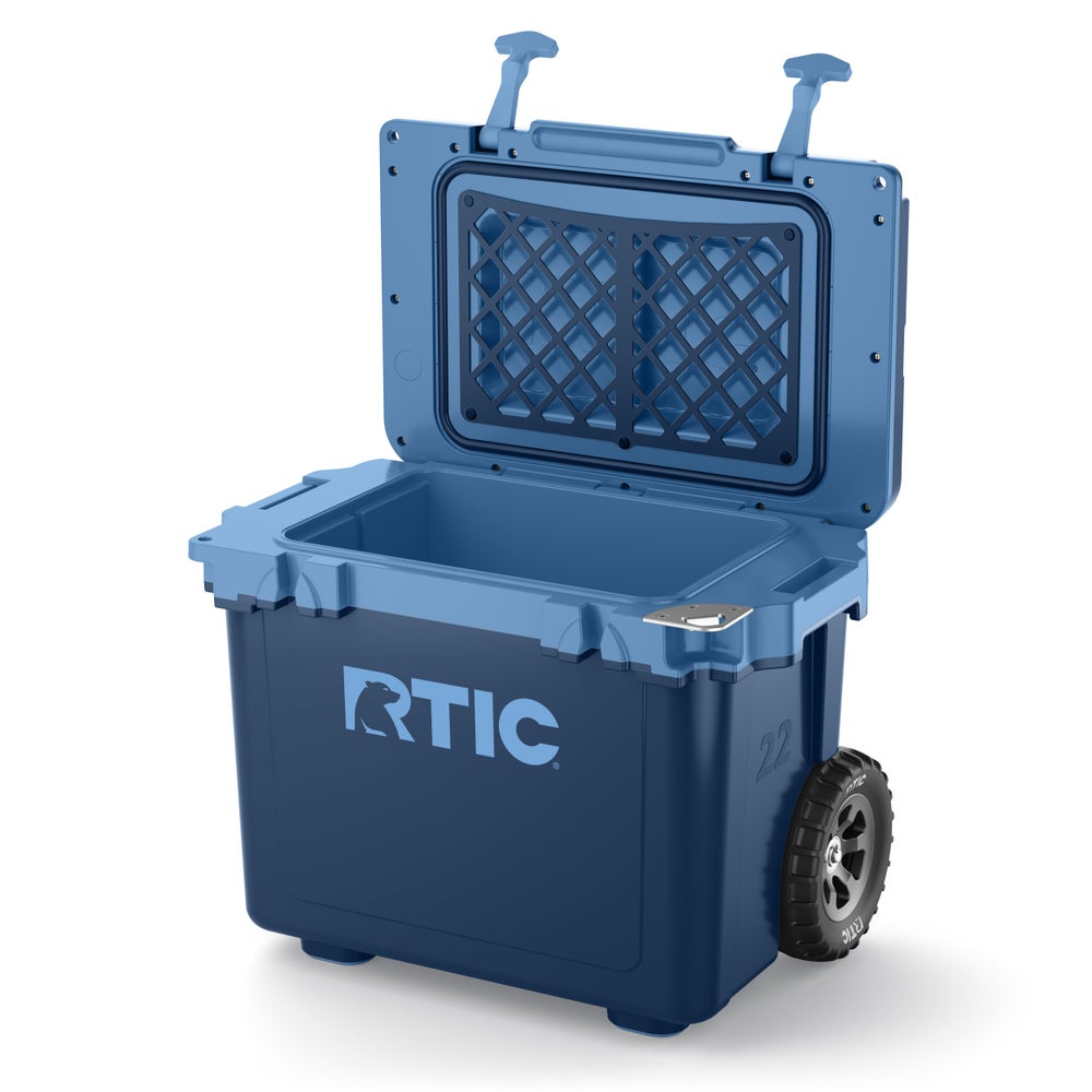 22 QT Ultra-Light Wheeled Cooler RTIC
