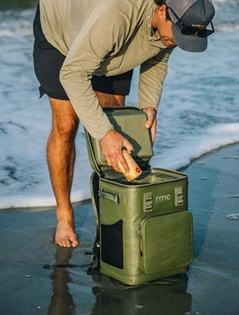 Ultra-Tough Backpack Cooler RTIC